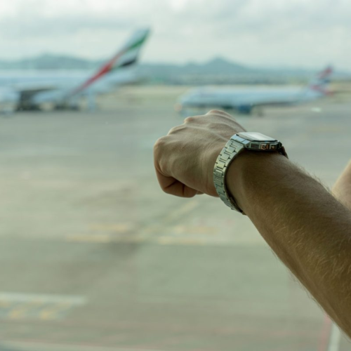 Tips for surviving airport layovers like a pro