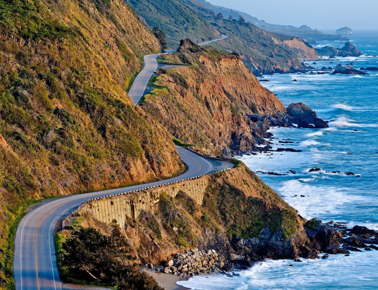 scenic road trips along the West Coast USA