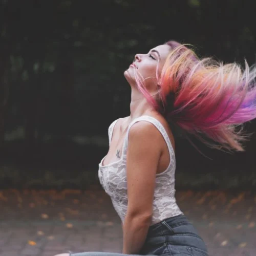 how to maintain colored hair without damage